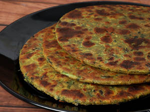 Extra Methi Bajra Rotla (1 Pc)