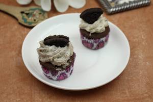 Oreo Mini Cup Cake (6 Pcs)