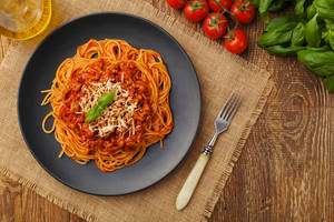 Spaghetti Arrabbiata With Chicken & Parmesan