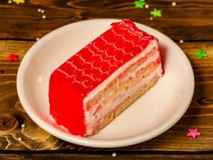 Strawberry Pastry Slice