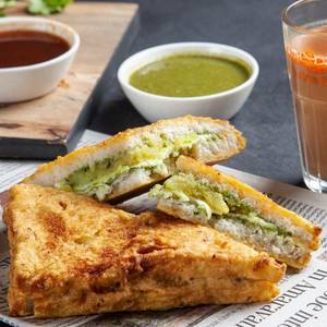 Cheese Chutney Bread Pakoda