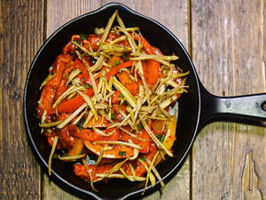 Chicken Tri-pepper Ginger