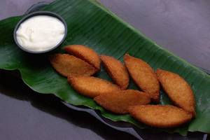 Fried Idli With Cheese Dip