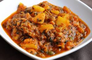 Aloo Tamatar Ki Masaledar Dry Sabzi