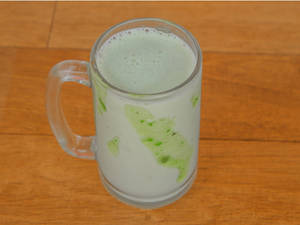 Green Pista Mocktail