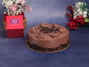 Double Chocochip Ice Cream Cake