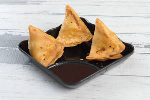 Punjabi Samosa[2 Pcs]