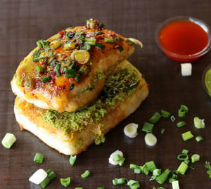 Paneer Vada Pav