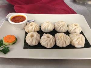Veg Momos (steamed)