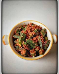 Bhindi Dry Wali Thalii