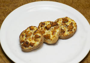 Chicken Cheese Garlic Bread