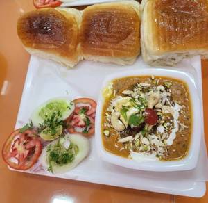 Dry Fruits Pav Bhaji