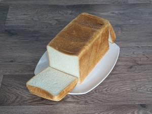 White Bread (800 gms)