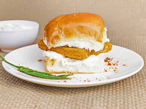 Maharaja Vada Pav
