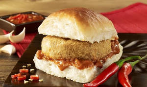 Hara Bhara Vada Pav