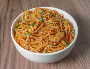 Schezwan Chicken Noodles