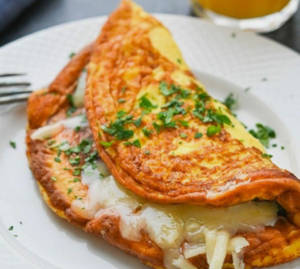 Lasuni Masala Folded Cheese Omelette