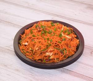 Chicken Schezwan Noodles (410 Gm)