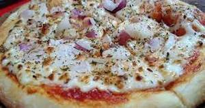 Cheese Onion Pizza
