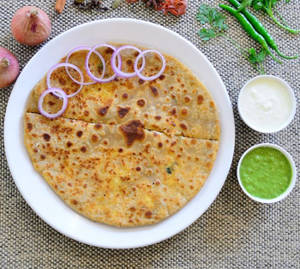 Paneer Pyaz Paratha