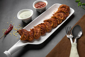 Chicken Peri Peri Momos (8 Pcs)
