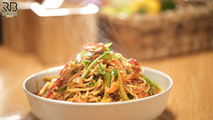 Chilli Garlic Noodles