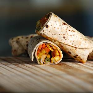 Veg Schezwan Roll