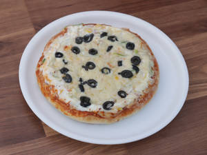 Black Olive Pizza