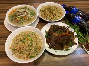 Portion of Thukpa, Veg Fried Rice , Veg Hakka Noodles and Chilli Chicken/Beef  2 Bottles of 200 ml Pepsi Combo      