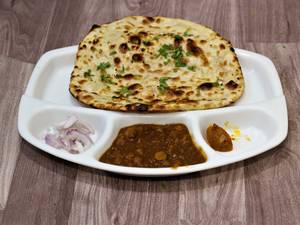 Chole with 2 Kulche