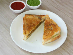 Aloo Mattar Sandwich