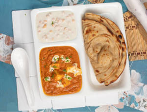 Butter Paneer Masala With 4 Butter Roti