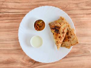 Egg Paratha (2 Pcs)