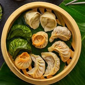 Assorted Non Veg Momos (10 Pcs)