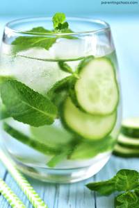 Mint And Cucumber Mojito