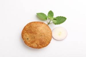 Pyaaz Kachori