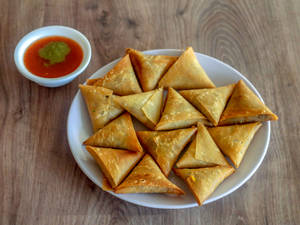 Navtad Samosa (12 Pcs)