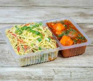 Veg Chilly Garlic Noodles + Chilly Paneer