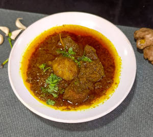 Beef bhuna (4pcs)