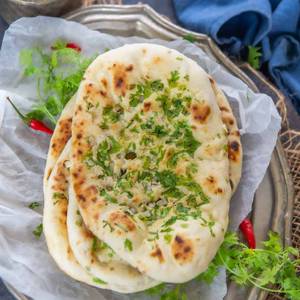 Garlic Naan (Butter ) (1 Pc)
