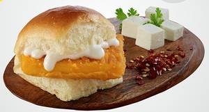 Paneer  Vada Pav