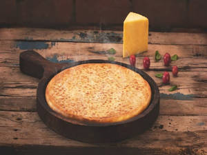 Double Cheese Margherita Pizza