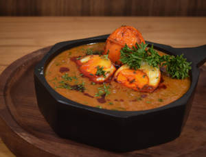 Egg Curry ( 2 Pieces)