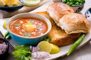 Pav Bhaji (1 Plate)