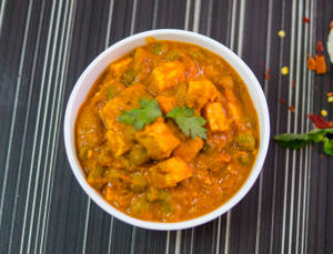 Matar Paneer