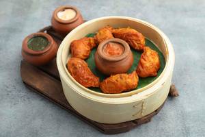 Chicken Schezwan Fried Spicy Momos [6 pcs]