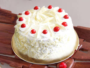 White Forest Cake (Per Pound) (Eggless)