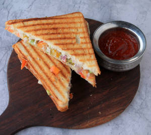 Chicken Grilled Sandwich        