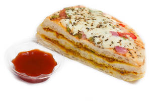 Paneer Kulcha (1 Pc)