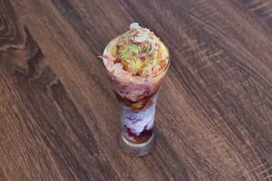 Icecream Falooda With Dry Fruits